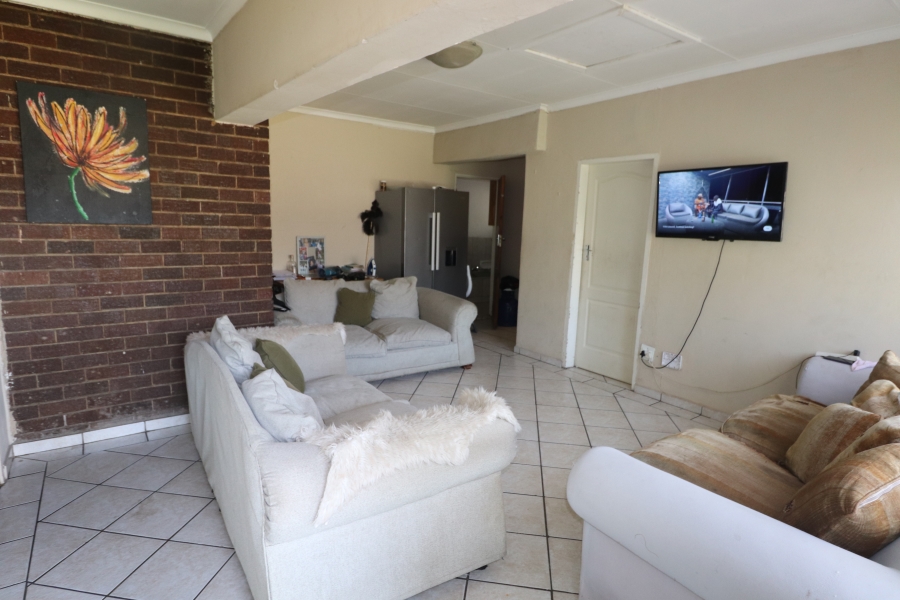 To Let 2 Bedroom Property for Rent in Kempton Park West Gauteng