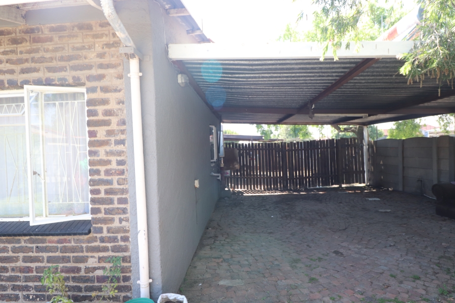 To Let 2 Bedroom Property for Rent in Kempton Park West Gauteng