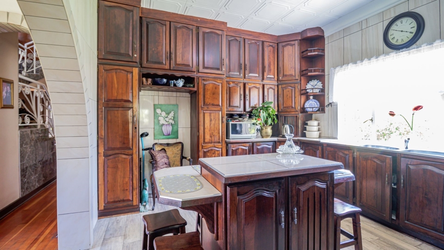 5 Bedroom Property for Sale in Dalview Gauteng