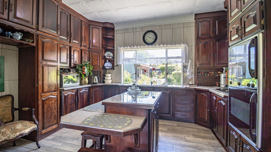 5 Bedroom Property for Sale in Dalview Gauteng