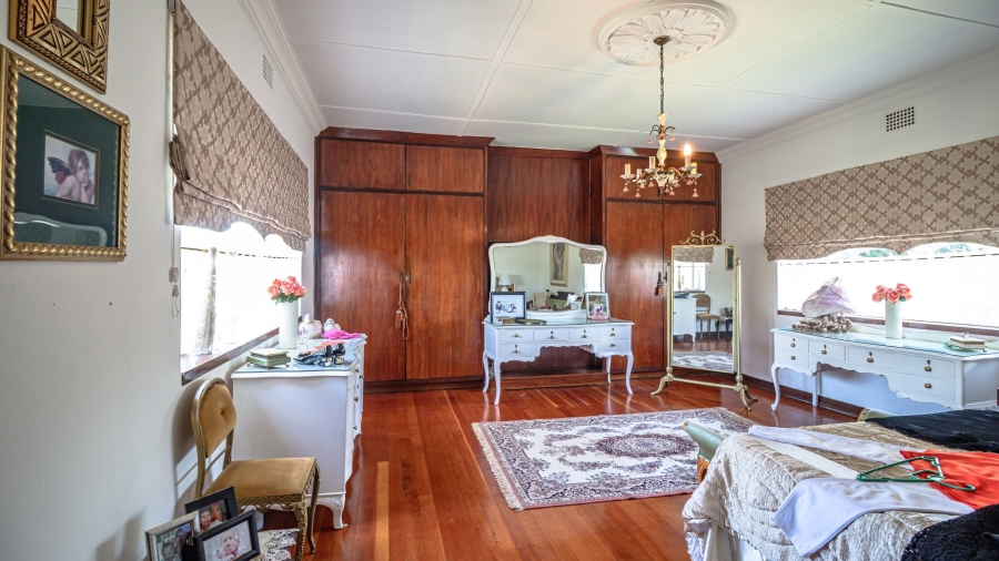 5 Bedroom Property for Sale in Dalview Gauteng