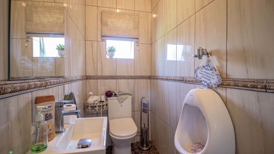 5 Bedroom Property for Sale in Dalview Gauteng