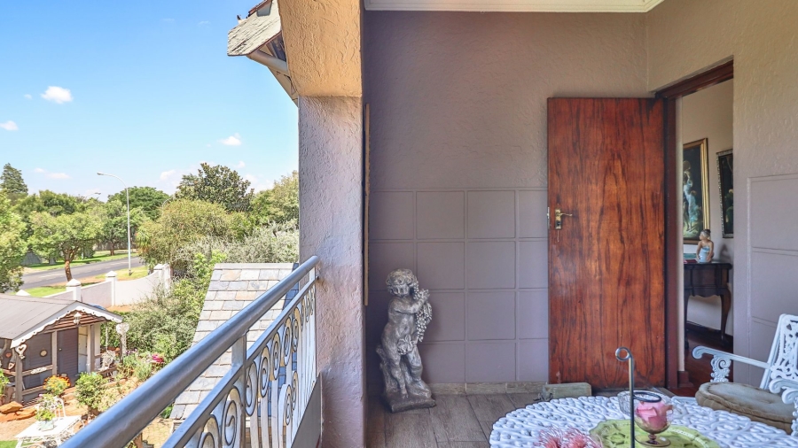 5 Bedroom Property for Sale in Dalview Gauteng