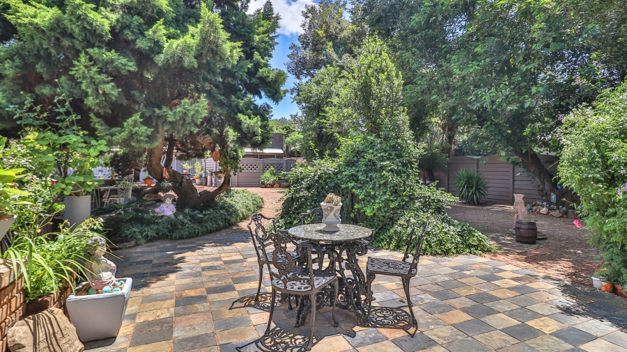 5 Bedroom Property for Sale in Dalview Gauteng