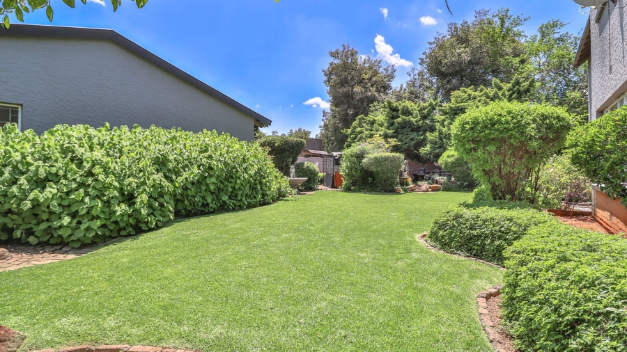 5 Bedroom Property for Sale in Dalview Gauteng