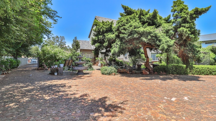 5 Bedroom Property for Sale in Dalview Gauteng