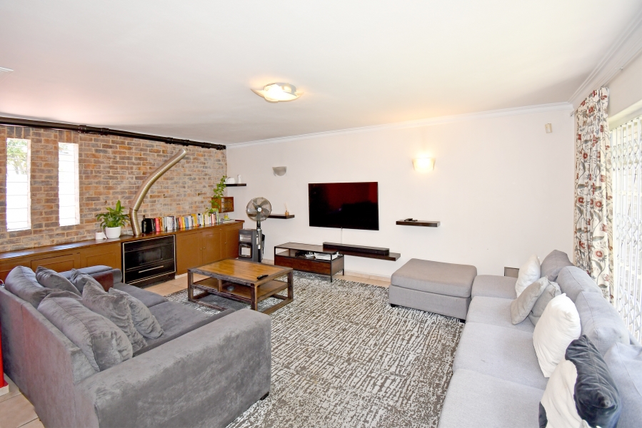 4 Bedroom Property for Sale in Atholl Gauteng