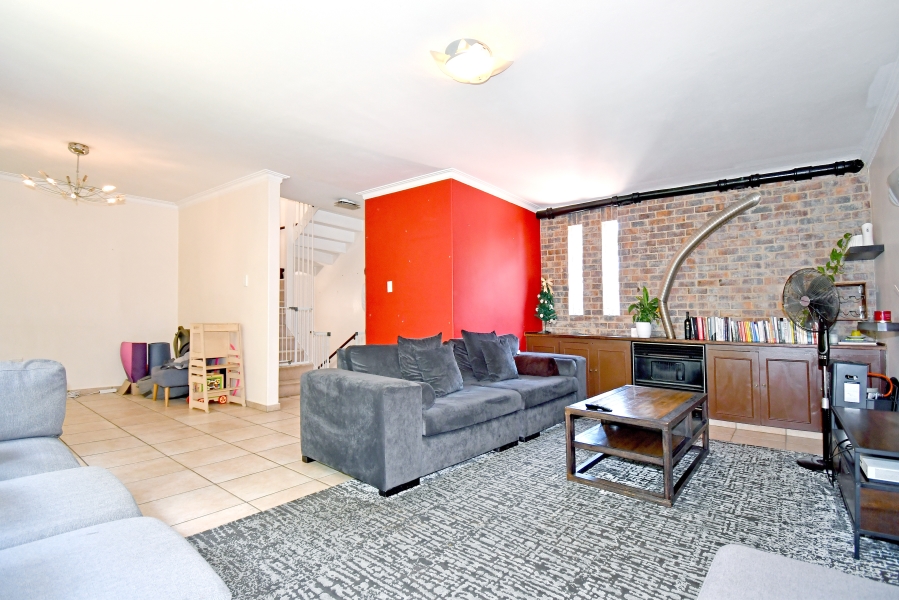 4 Bedroom Property for Sale in Atholl Gauteng