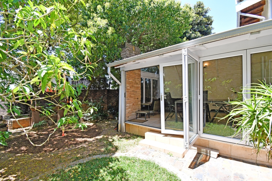 4 Bedroom Property for Sale in Atholl Gauteng