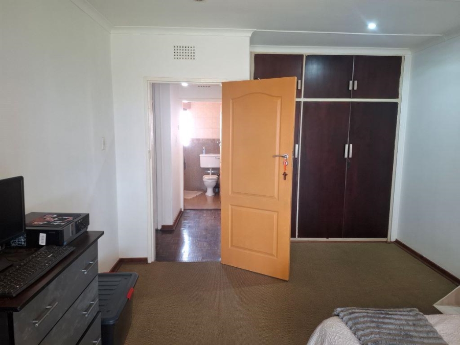 2 Bedroom Property for Sale in Greenhills Gauteng