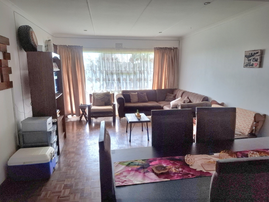 2 Bedroom Property for Sale in Greenhills Gauteng