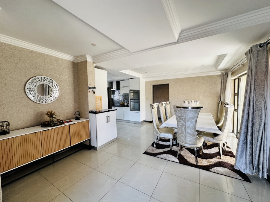 4 Bedroom Property for Sale in Meredale Gauteng