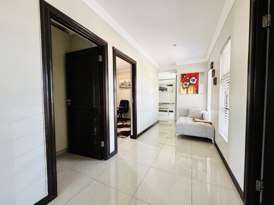 4 Bedroom Property for Sale in Meredale Gauteng