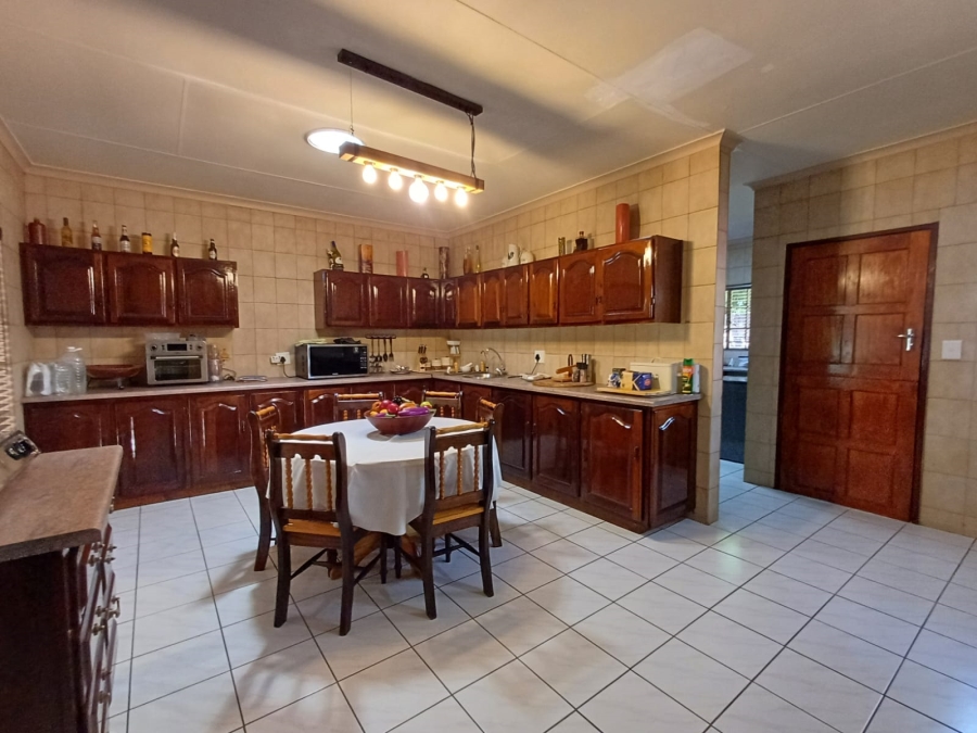3 Bedroom Property for Sale in Sonneveld Gauteng