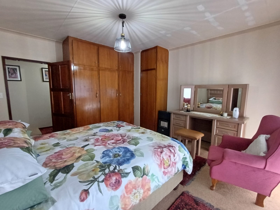 3 Bedroom Property for Sale in Sonneveld Gauteng