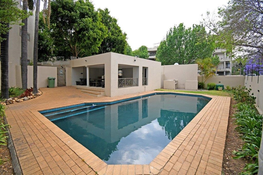 To Let 1 Bedroom Property for Rent in Hurlingham Gauteng