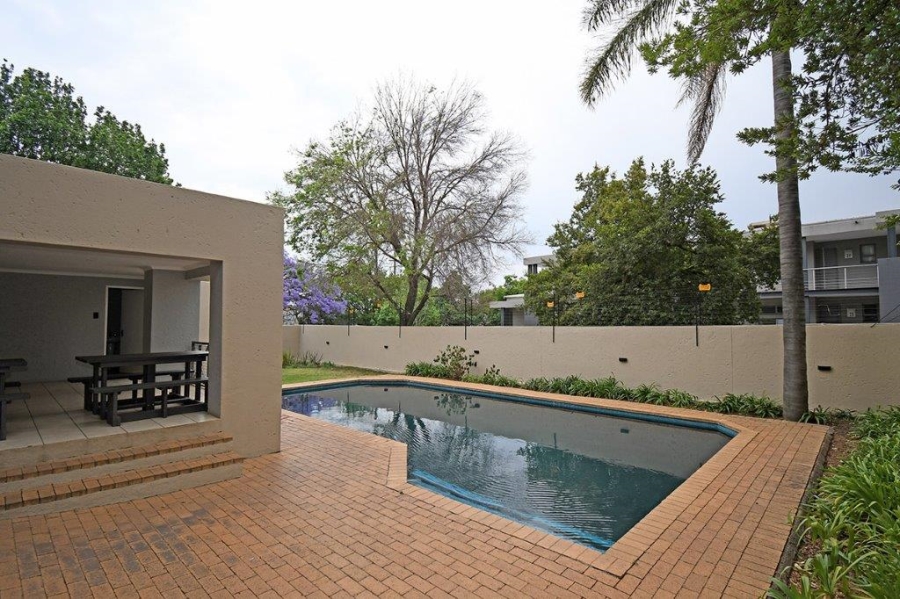 To Let 1 Bedroom Property for Rent in Hurlingham Gauteng