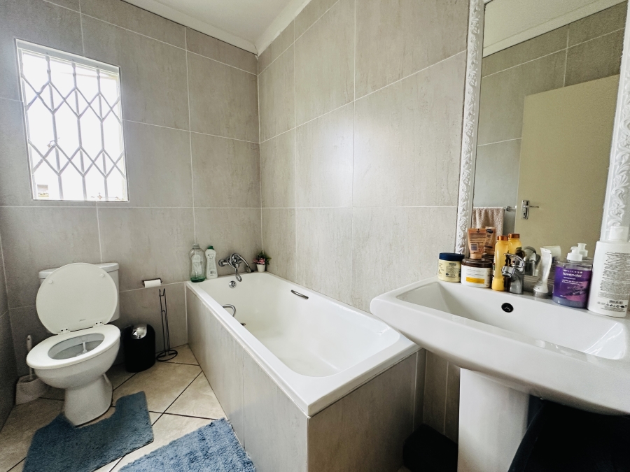 3 Bedroom Property for Sale in Union Gauteng