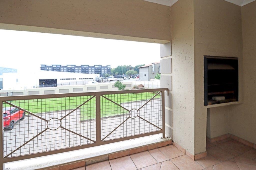 2 Bedroom Property for Sale in Oriel Gauteng