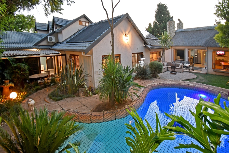 5 Bedroom Property for Sale in Bergbron Gauteng