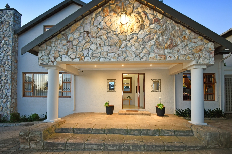 5 Bedroom Property for Sale in Bergbron Gauteng