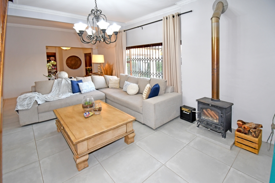 5 Bedroom Property for Sale in Bergbron Gauteng