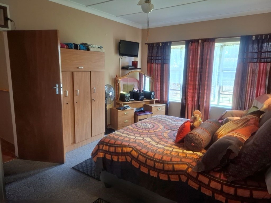 4 Bedroom Property for Sale in Greenhills Gauteng