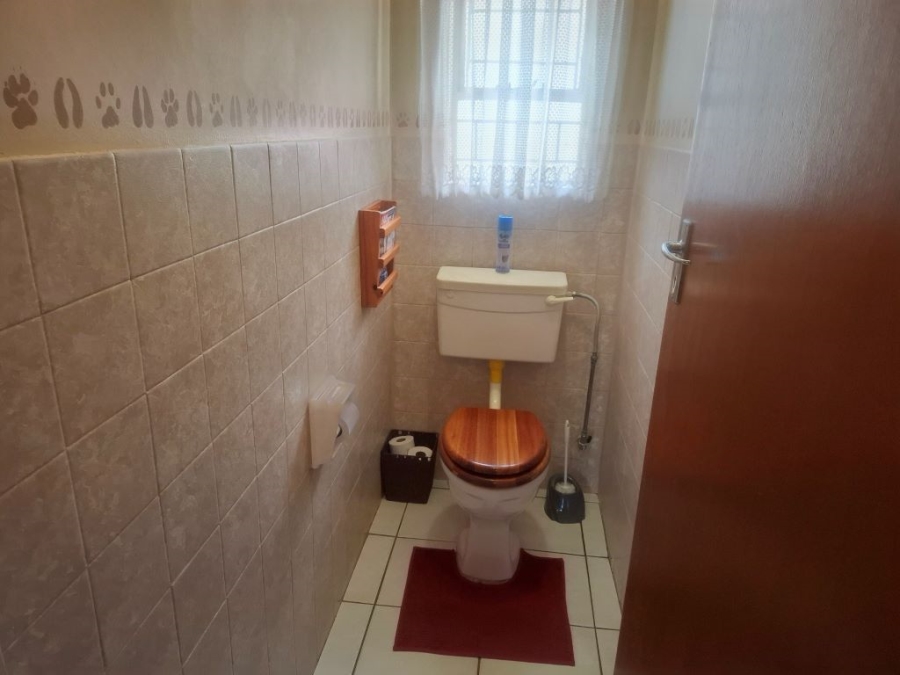 4 Bedroom Property for Sale in Greenhills Gauteng