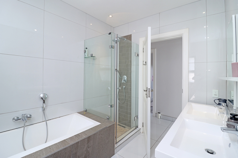 4 Bedroom Property for Sale in Percelia Estate Gauteng