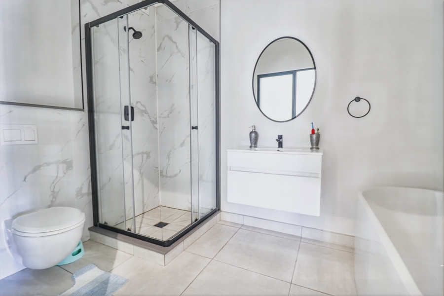 3 Bedroom Property for Sale in The Polofields Gauteng