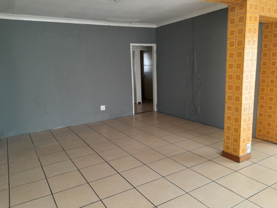 To Let 3 Bedroom Property for Rent in Tedstoneville Gauteng