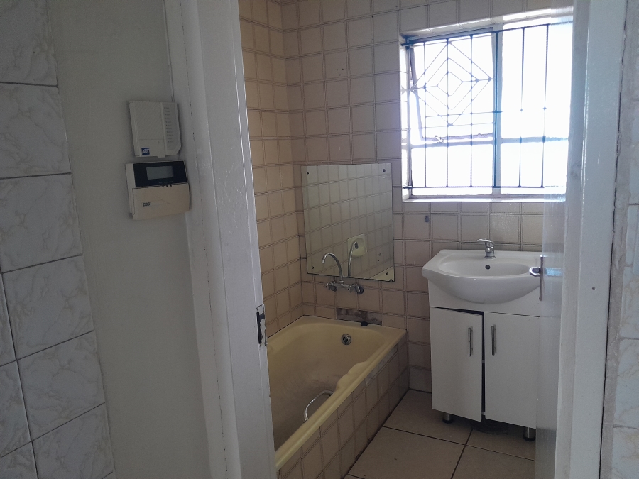 To Let 3 Bedroom Property for Rent in Tedstoneville Gauteng