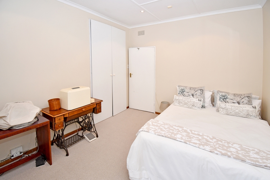 4 Bedroom Property for Sale in Glenhazel Gauteng