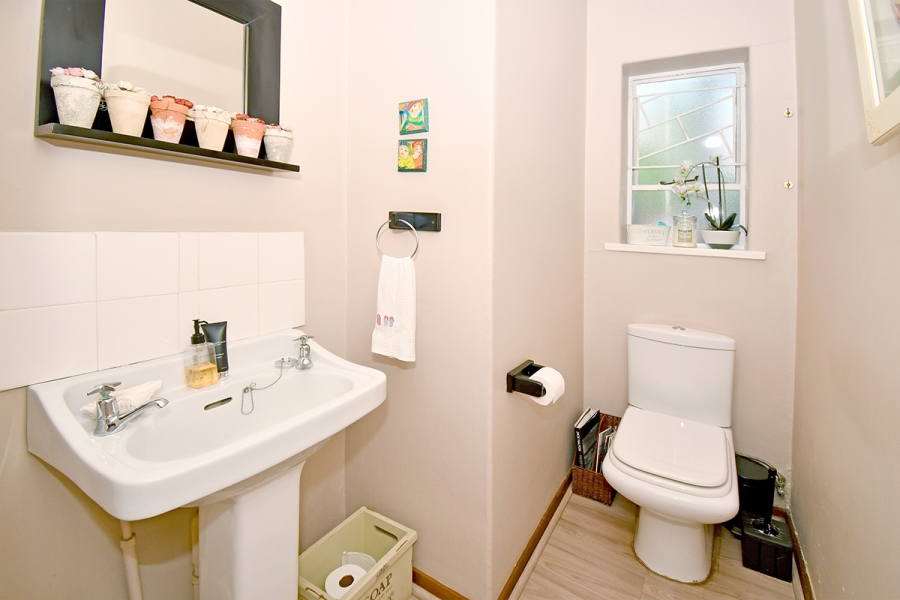 4 Bedroom Property for Sale in Glenhazel Gauteng