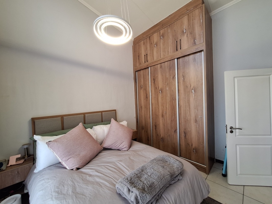 1 Bedroom Property for Sale in Greenstone Hill Gauteng