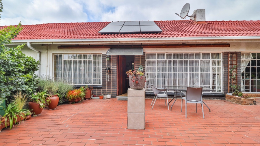 3 Bedroom Property for Sale in Eastleigh Ridge Gauteng