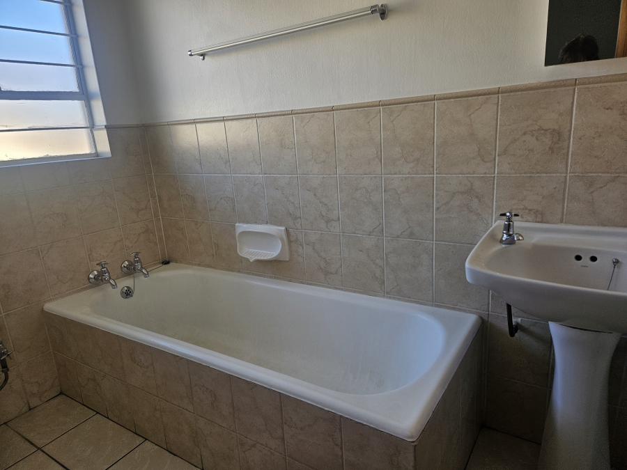 2 Bedroom Property for Sale in Eastleigh Gauteng
