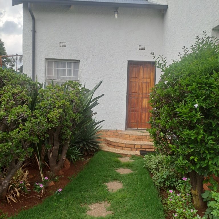 To Let 1 Bedroom Property for Rent in Sydenham Gauteng