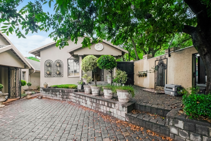 To Let 2 Bedroom Property for Rent in Morningside Ext 40 Gauteng