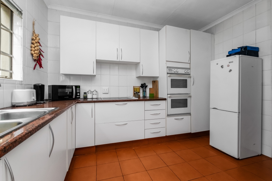 To Let 2 Bedroom Property for Rent in Morningside Ext 40 Gauteng