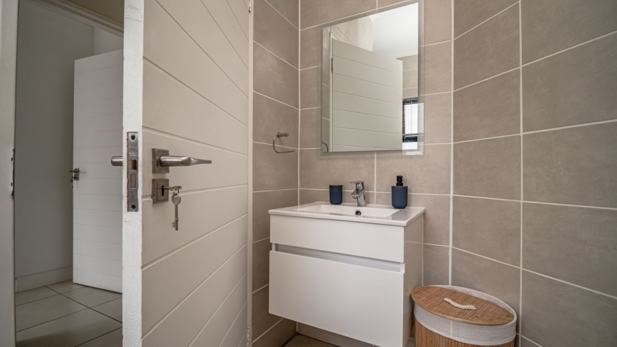 2 Bedroom Property for Sale in Linbro Park Gauteng