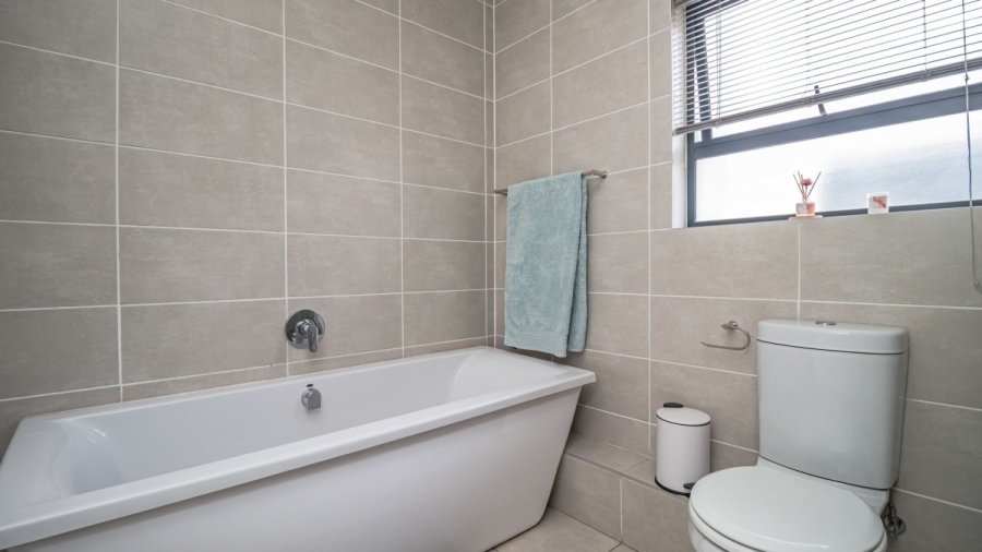 2 Bedroom Property for Sale in Linbro Park Gauteng