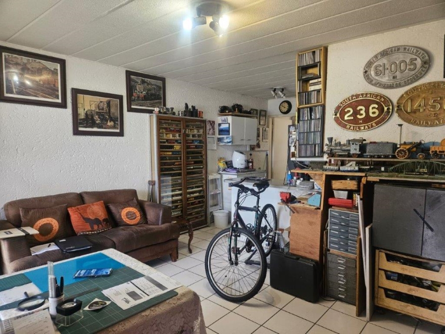 1 Bedroom Property for Sale in Sunnyrock Gauteng