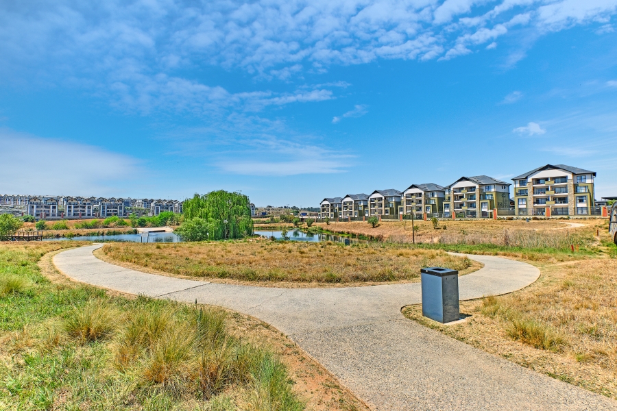 2 Bedroom Property for Sale in Waterfall Gauteng