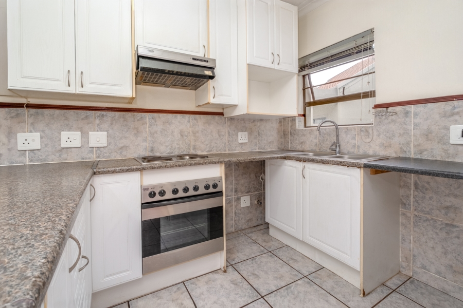 2 Bedroom Property for Sale in Paulshof Gauteng