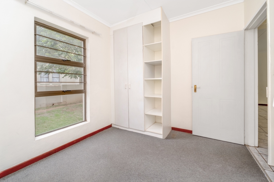 2 Bedroom Property for Sale in Paulshof Gauteng