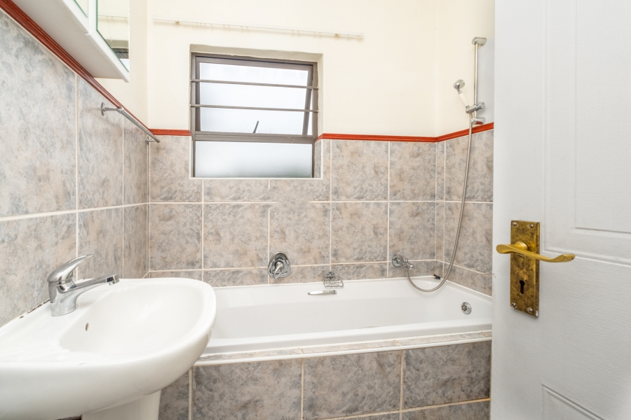 2 Bedroom Property for Sale in Paulshof Gauteng