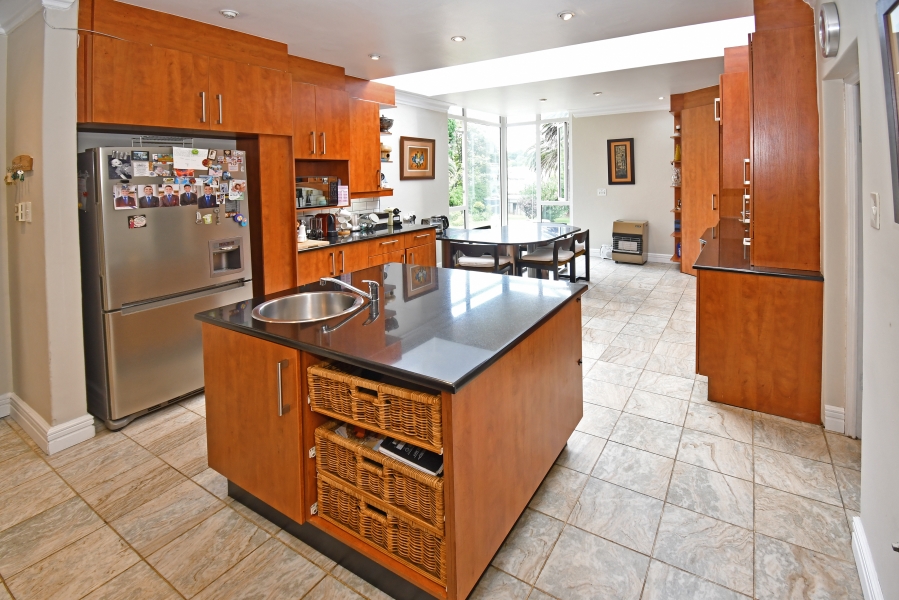 4 Bedroom Property for Sale in Parktown Gauteng