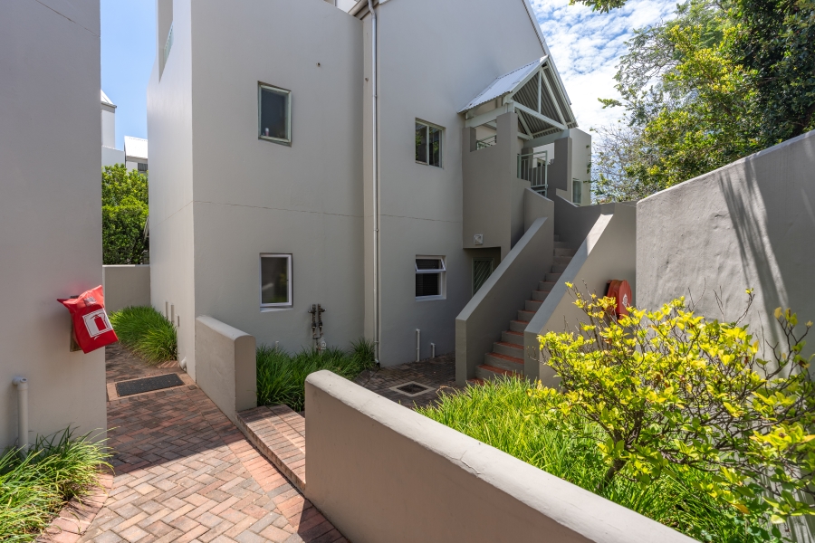 1 Bedroom Property for Sale in Broadacres Gauteng