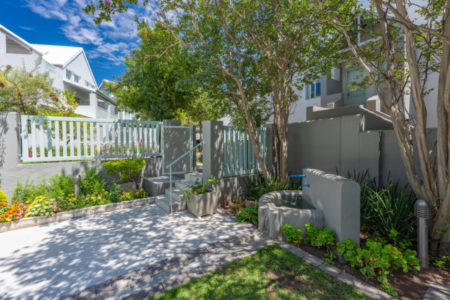 1 Bedroom Property for Sale in Broadacres Gauteng